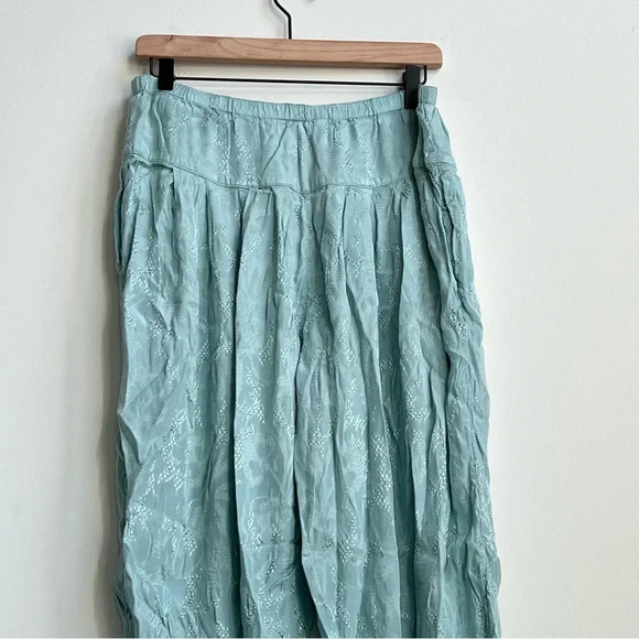 Anthropologie Pleated Harem Genie Pants Embroidered Toile Sky Size Small - Picture 10 of 14